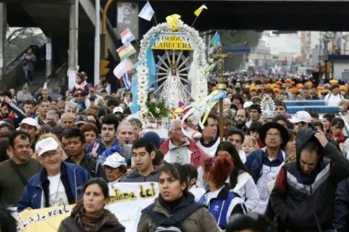 Peregrinación a Luján arrancó con llamado a «rezar por la situación del país»