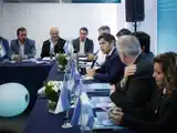 Axel Kicillof se reunió con los jefes comunales.