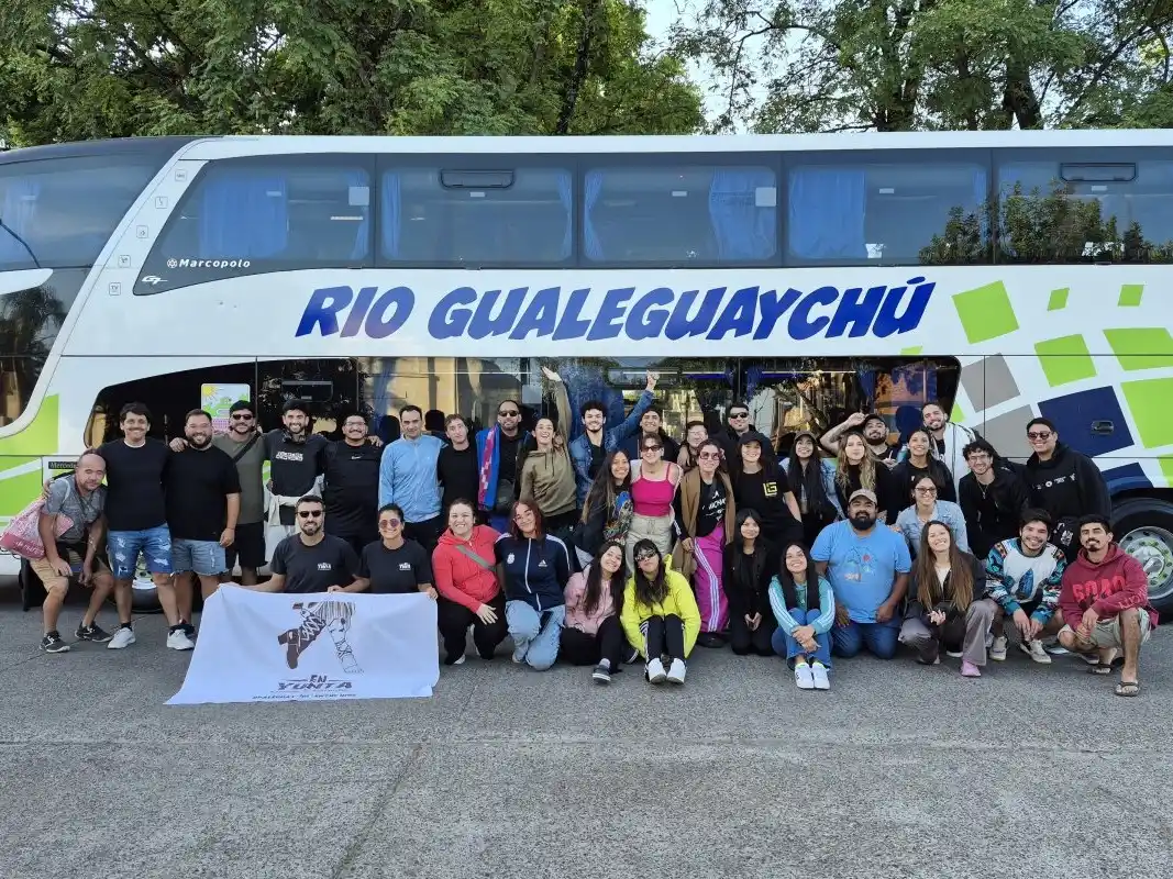La delegación de artistas locales viajó a Cosquín para representar a la ciudad en el Festival Nacional de Folklore
