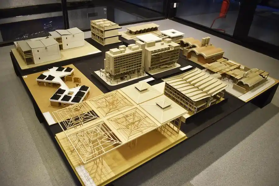 Se inaugura una muestra sobre arquitectura moderna en Misiones