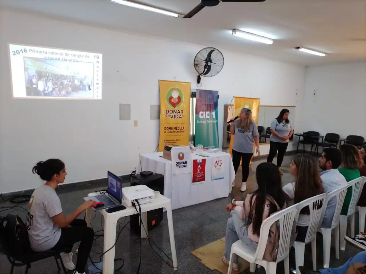 Disertación sobre la importancia de la donación de sangre y médula ósea