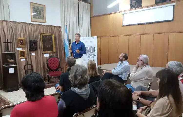 Inauguraron la exposición “El valor de la historia”