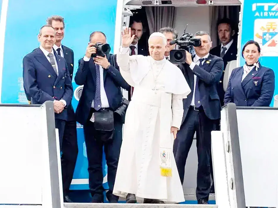 Proponen declarar feriado nacional el día de la llegada del Papa