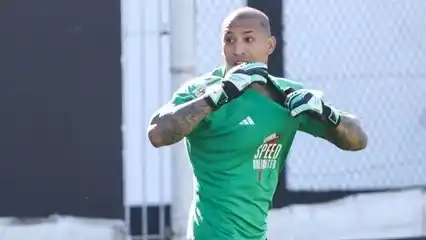 El festejo final de Arce.