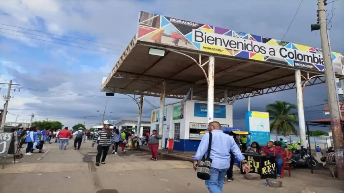 17 migrantes venezolanos  DETENIDOS Y DEVUELTOS a la frontera: tenían azotados a habitantes de La Guajira