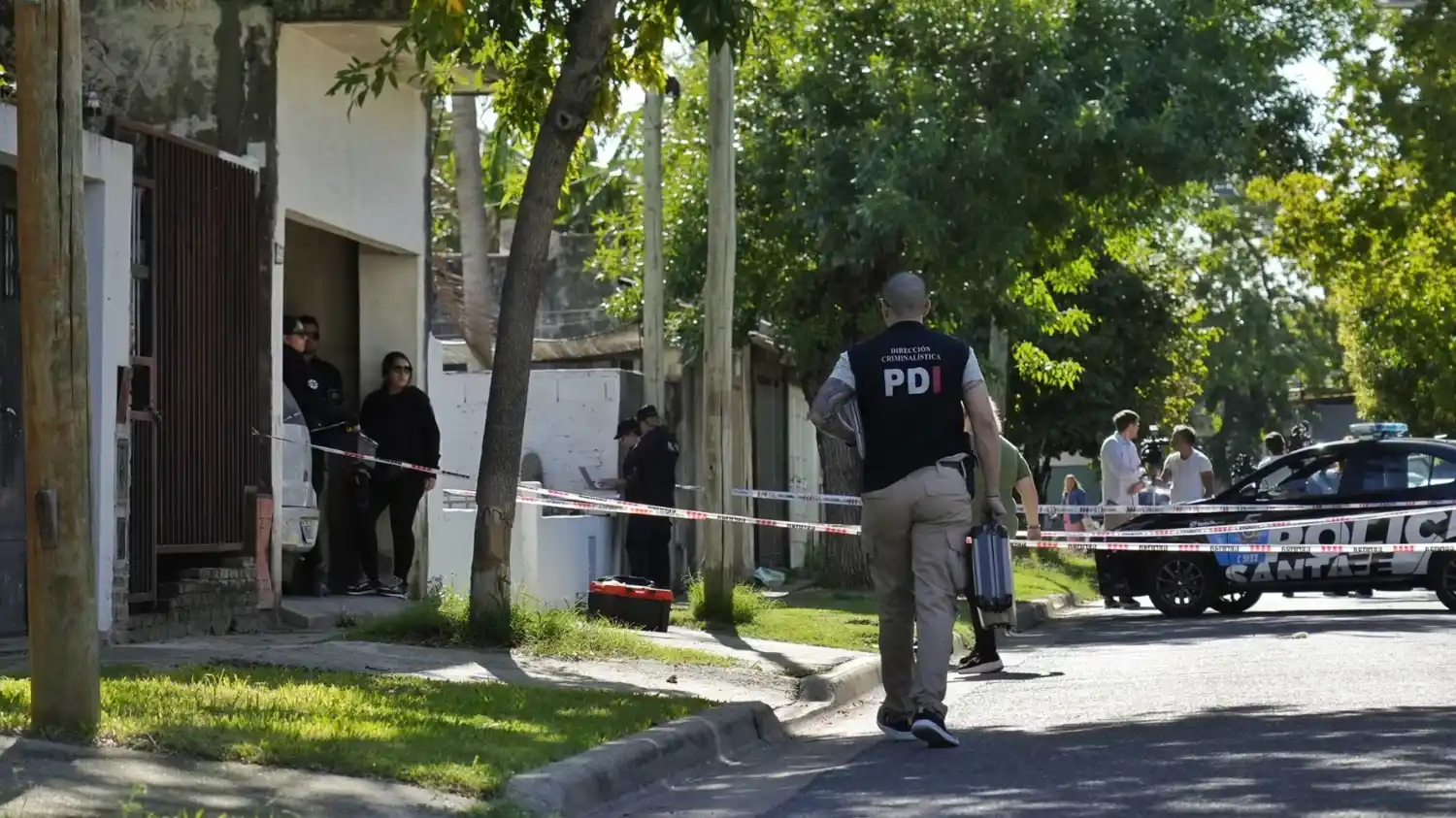 Posible femicidio en Rosario: asesinaron a una enfermera de 32 años de siete disparos en la puerta de su casa
