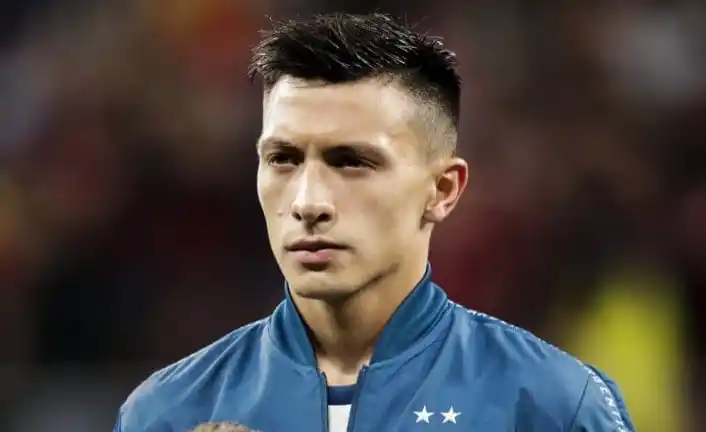 Lisandro Martínez padrino de la Escuela de Fútbol de Urquiza