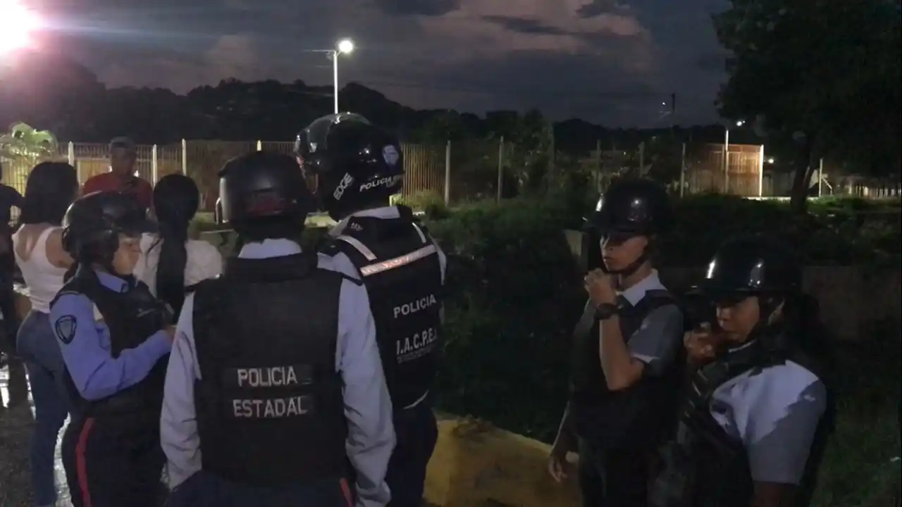 Estaba jugando bajo la lluvia y lo arrastró la corriente: desaparecido niño de 8 años en Barquisimeto (+ Video)