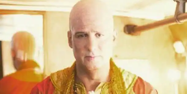 José María Listorti se peló para "Cantantes en guerra"