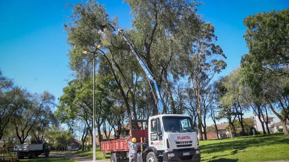 Comenzó el Plan de Potenciación de Luminarias en Plazas y Paseos