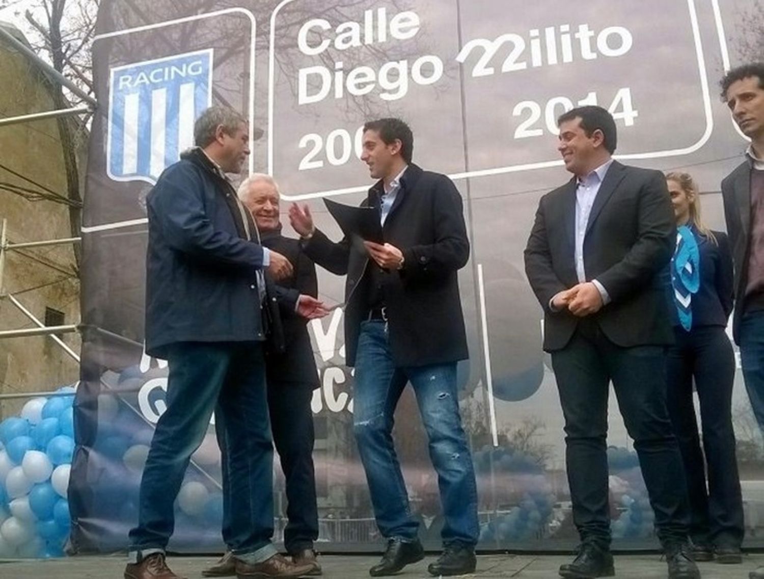 Diego Milito ya tiene su calle junto al "Cilindro" de Avellaneda