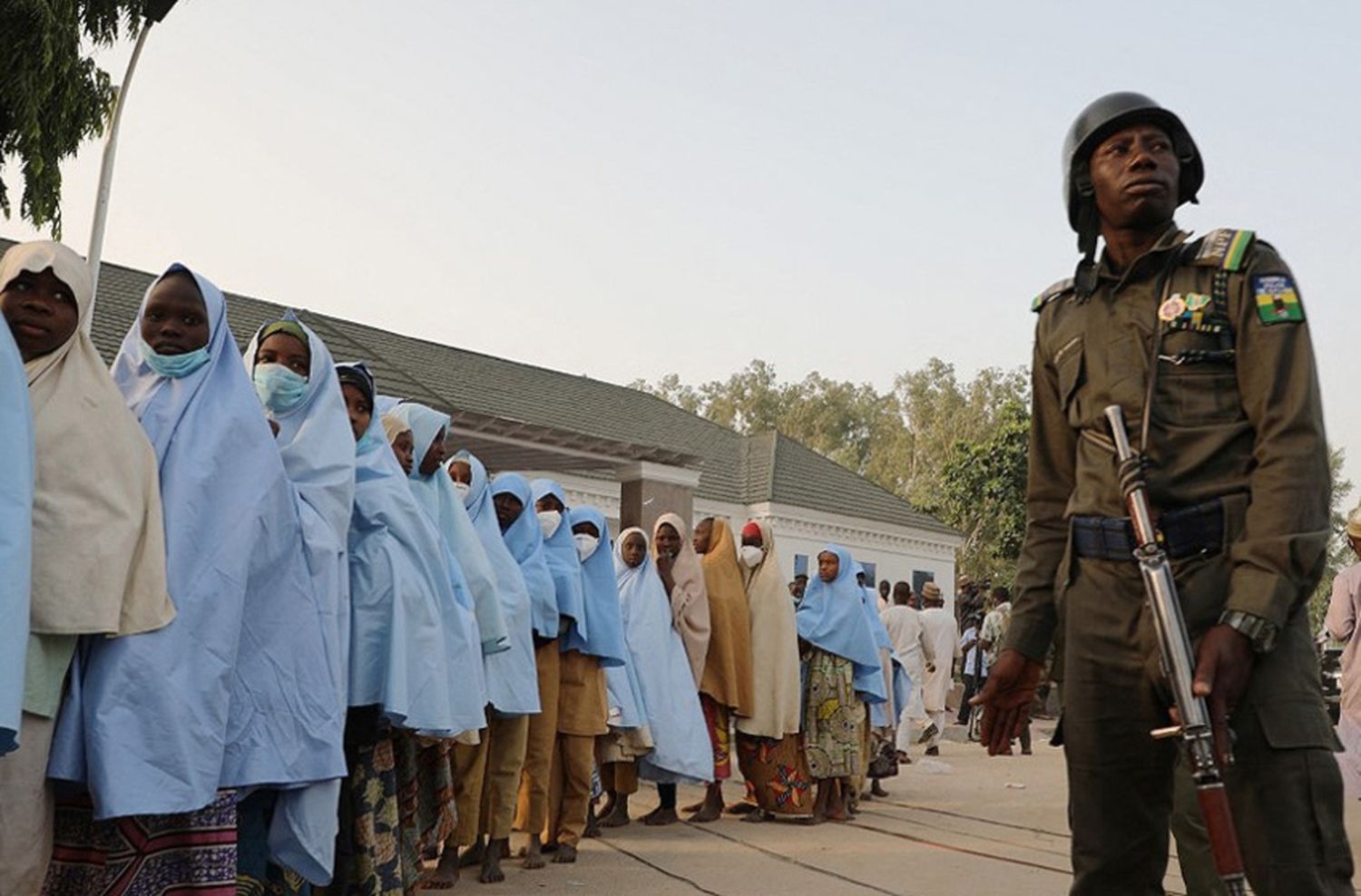 Nigeria: liberaron a las 279 chicas secuestradas de una escuela