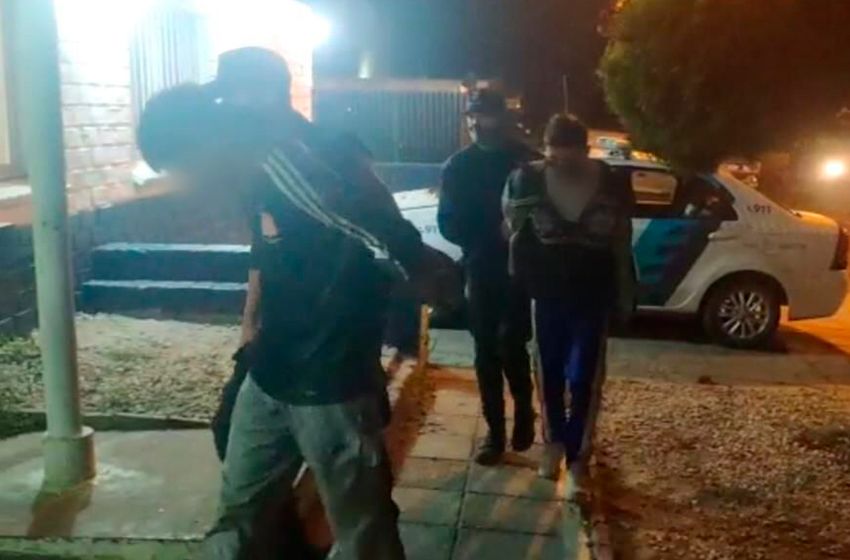 Intentó robar un celular en un patrullero pero lo atraparon