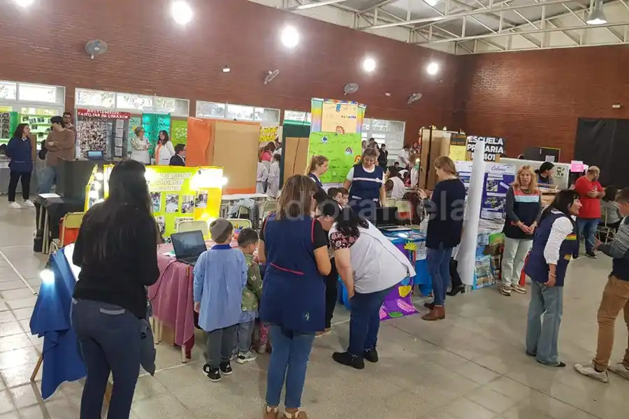 Gran inauguración: "Es un día maravilloso, estamos asistiendo a una Feria de Ciencias"