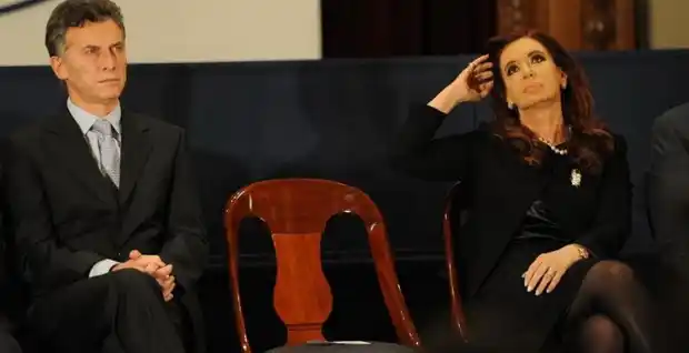 La alternancia democrática no se merecía esta novela trucha y bizarra