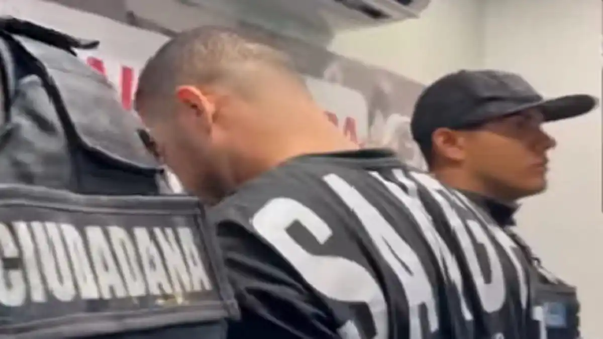 CAPTURAN A HOMBRE que captaba jovencitas en los liceos de La Guaira para hacer videos para adultos