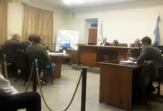 Pidieron 10 años de prisión para el policía acusado de abusar de su mujer y la hijastra