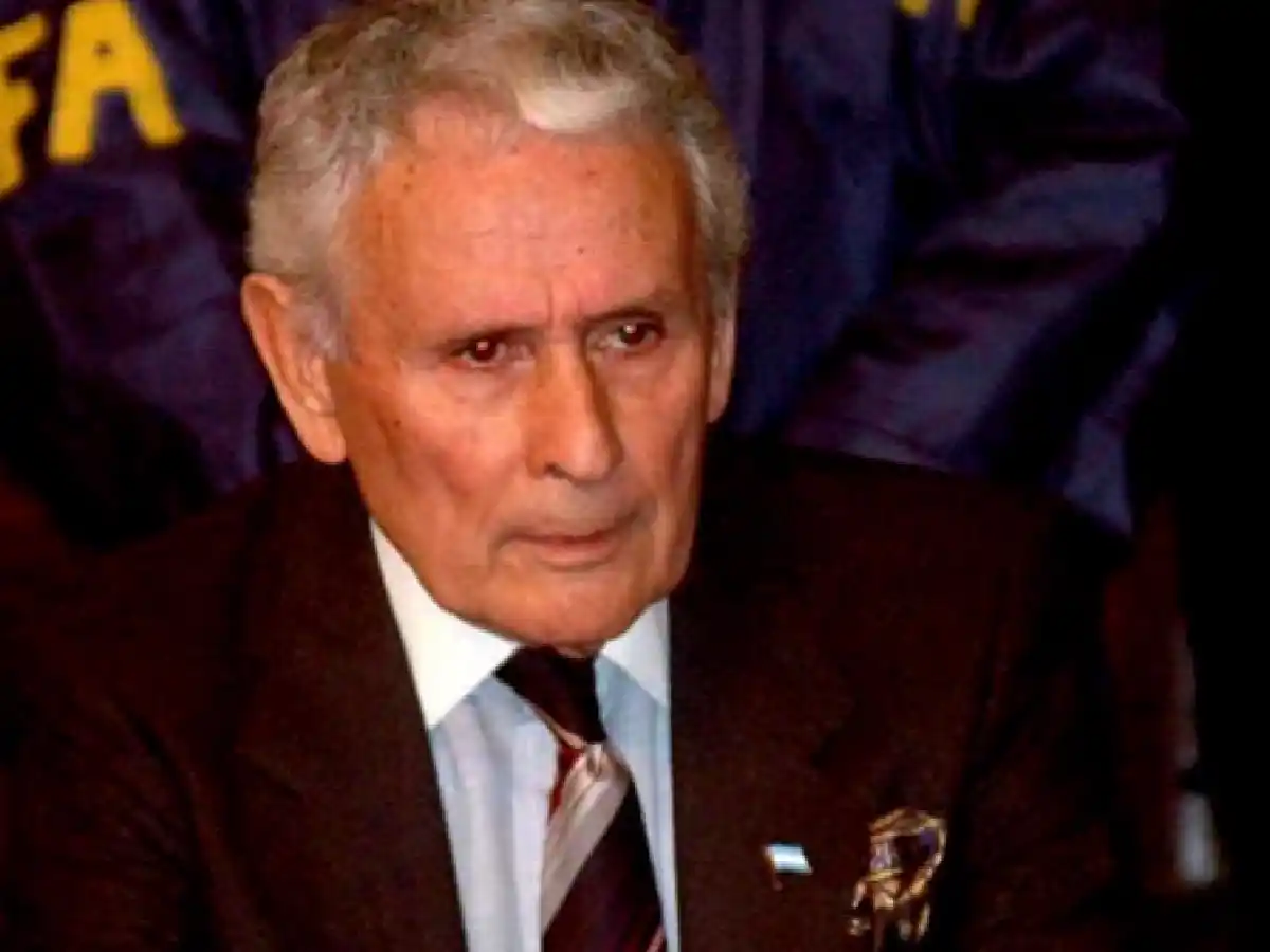 Niegan otra vez la prisión domiciliaria a Miguel Etchecolatz 