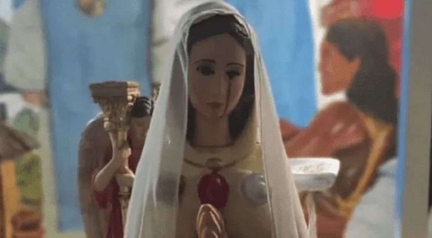 Grabaron llorando sangre a la Virgen de la Rosa Mística