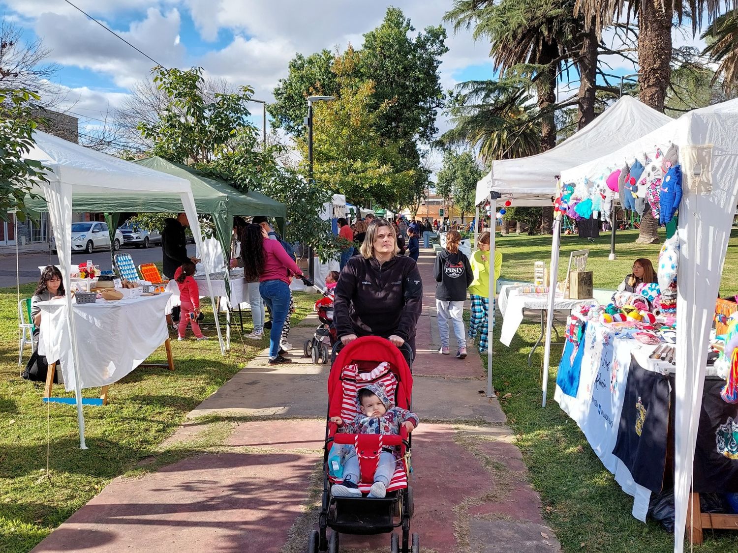 El sábado soleado fue aprovechando al máximo por las familias de la ciudad.