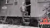 René Lavand, una imagen clásica desde la puerta de su pequeño gran refugio.