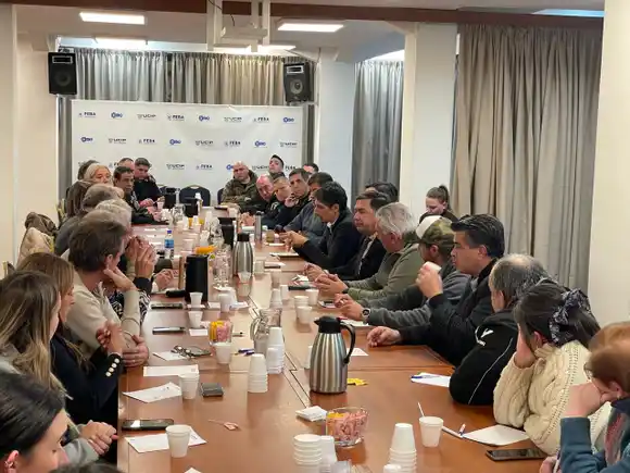 Por los constantes robos, comerciantes de la ciudad se reunieron con autoridades judiciales y de seguridad