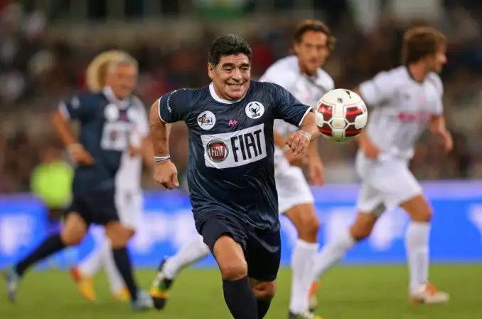 Maradona participará en Colombia de un nuevo partido por la Paz 