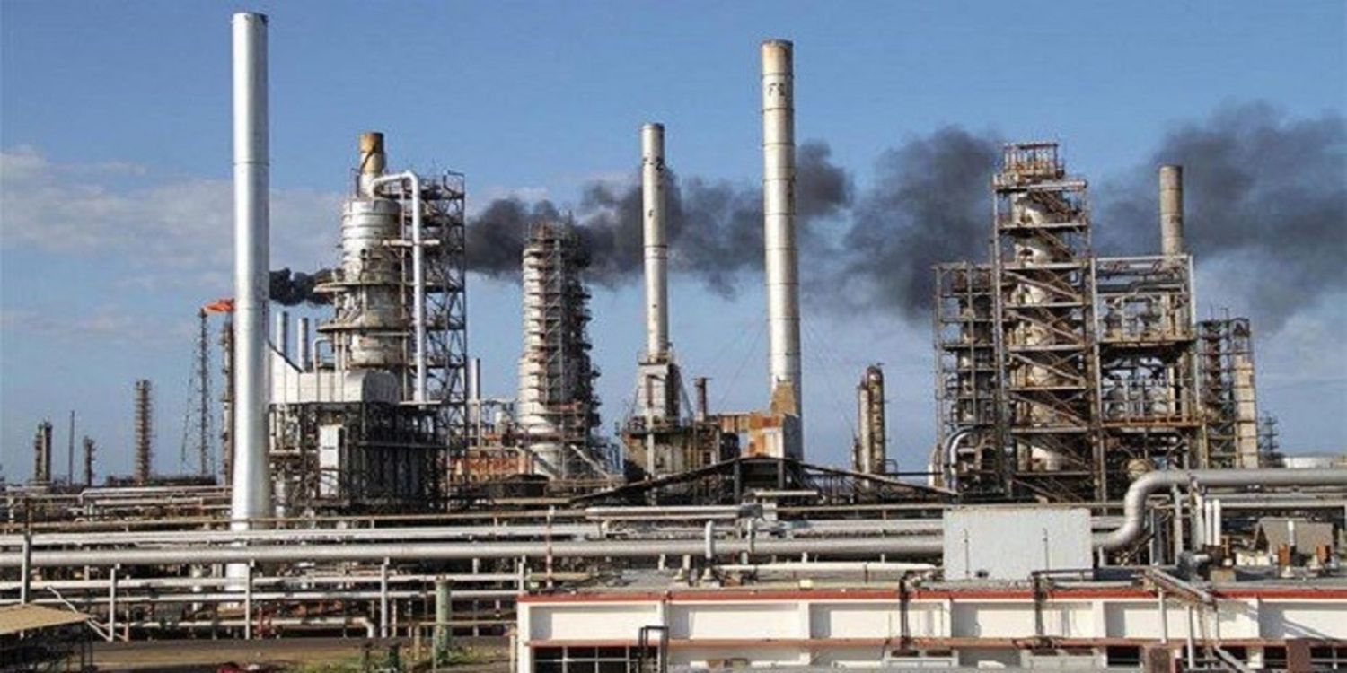 Población de Paraguaná se envenena por errático funcionamiento de refinerías de PDVSA
