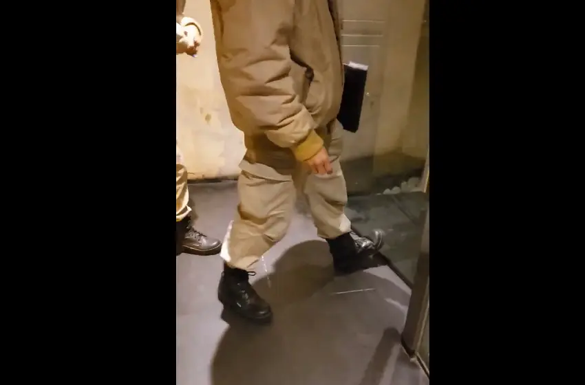 Hicieron una reunión clandestina, los denunciaron pero le cerraron la puerta en la cara a los de la GUM