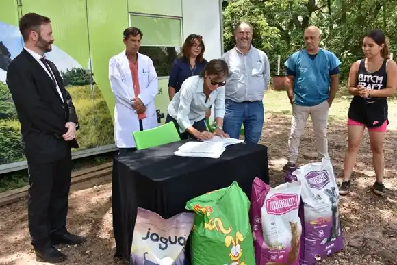 El Centro de Cuidado Ecuestre entregó en adopción tres equinos recuperados