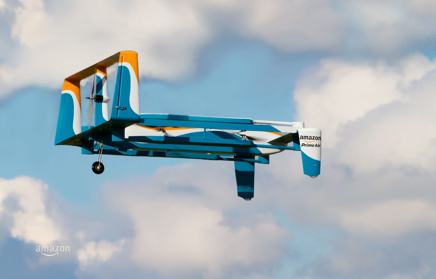 Amazon recibe autorización para operar entregas con drones