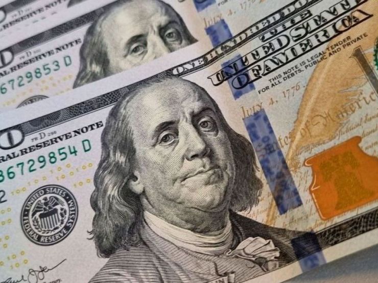 El dólar cerró la semana en alza más allá de las intervenciones
