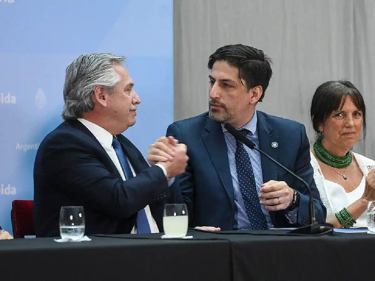 El gobierno negó salida de Trotta, tras  diferencias por la suspensión de clases