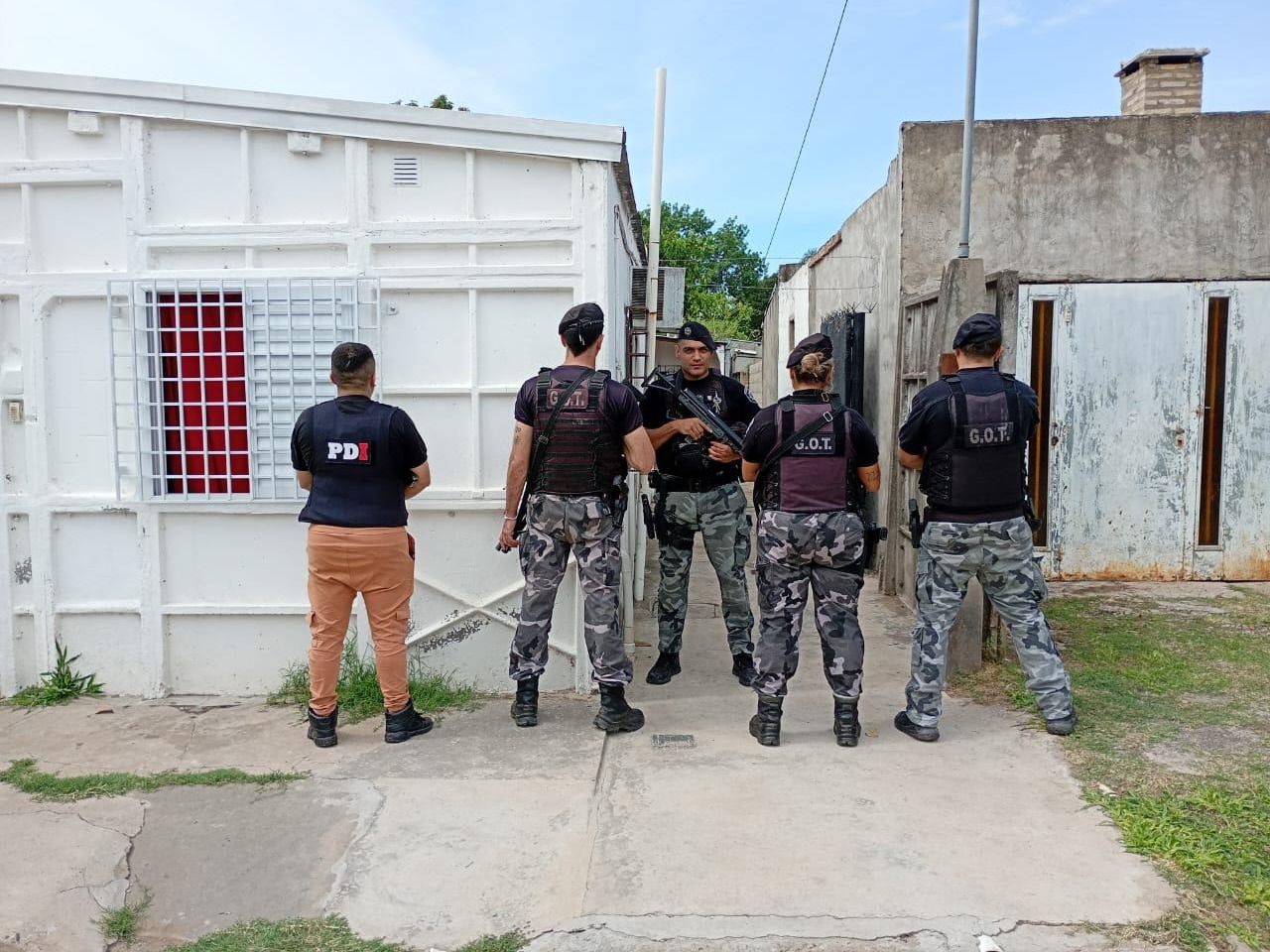 Se presentó a un domicilio para hacer tareas de jardinería y robó: terminó detenido