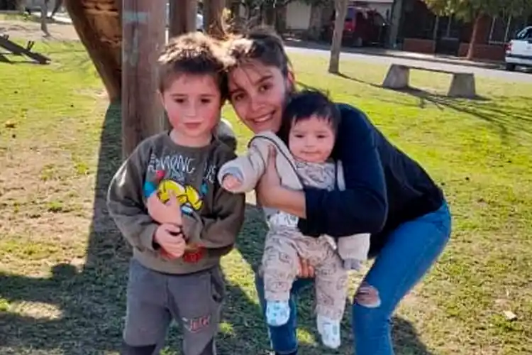Madrazas: “¡Feliz día, Adelina Pujal!”