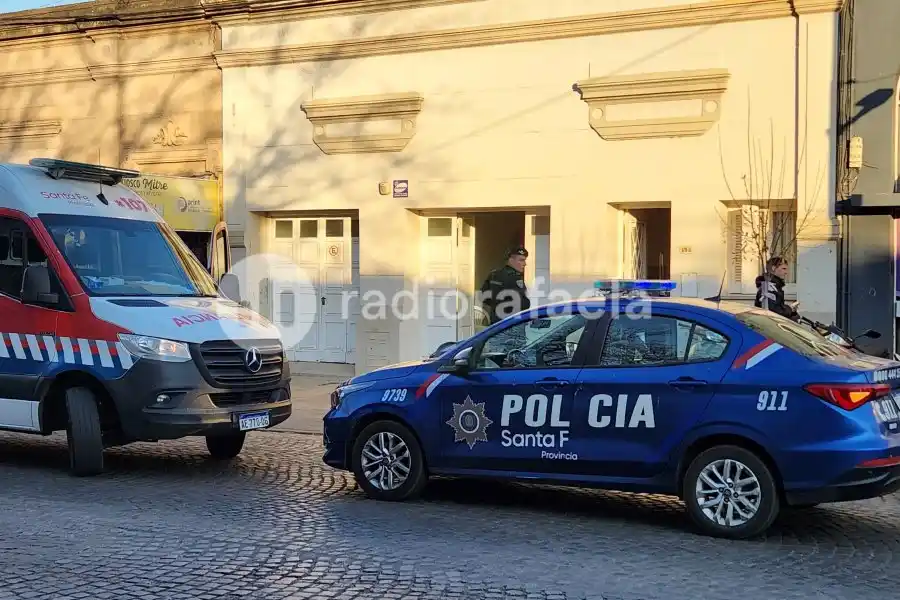 Presencia de bomberos y personal policial en Av. Mitre: ¿qué sucedió?
