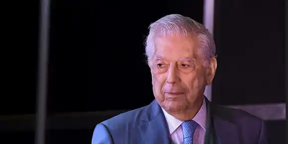 ¿TIRANDO PUNTAS? Así pasa Vargas Llosa su despecho