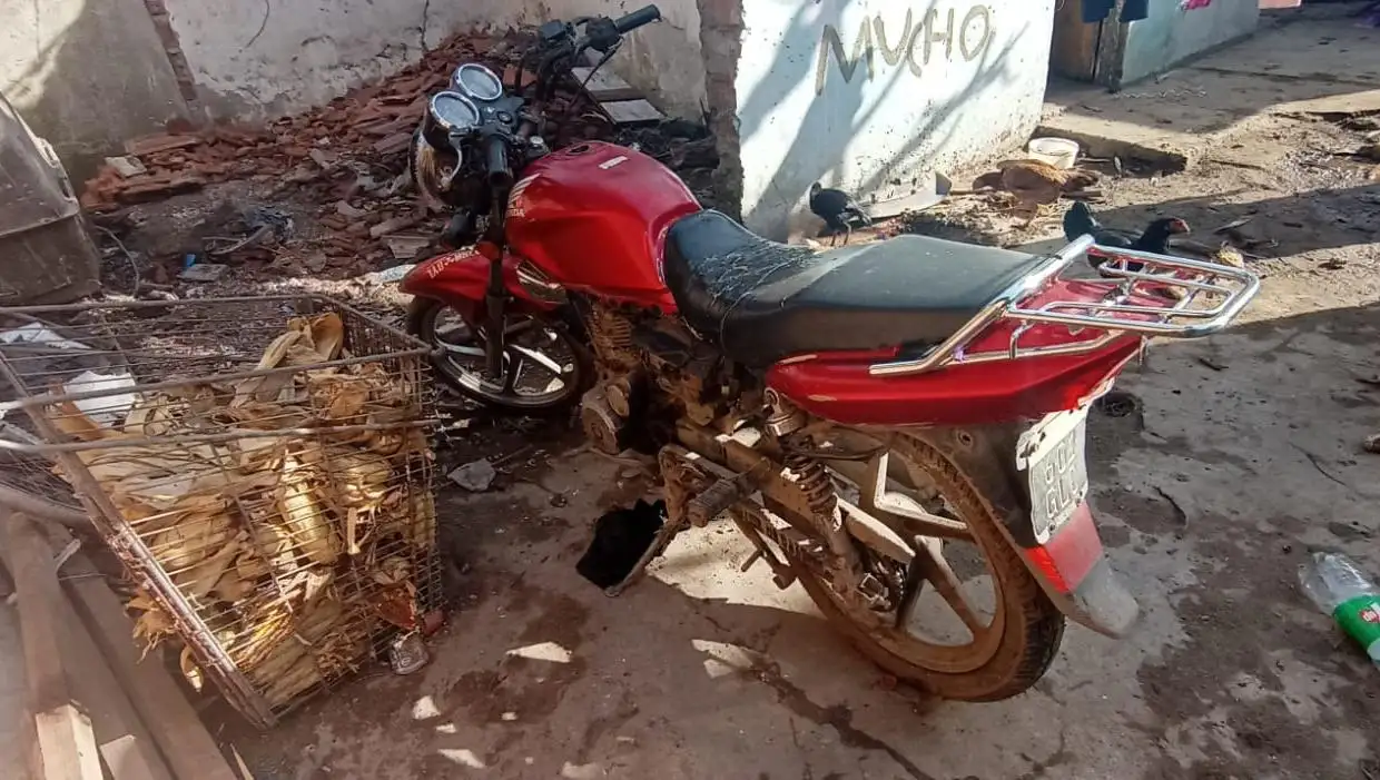 La moto con la que el presunto autor del crimen actuó en el acto de los disparos.