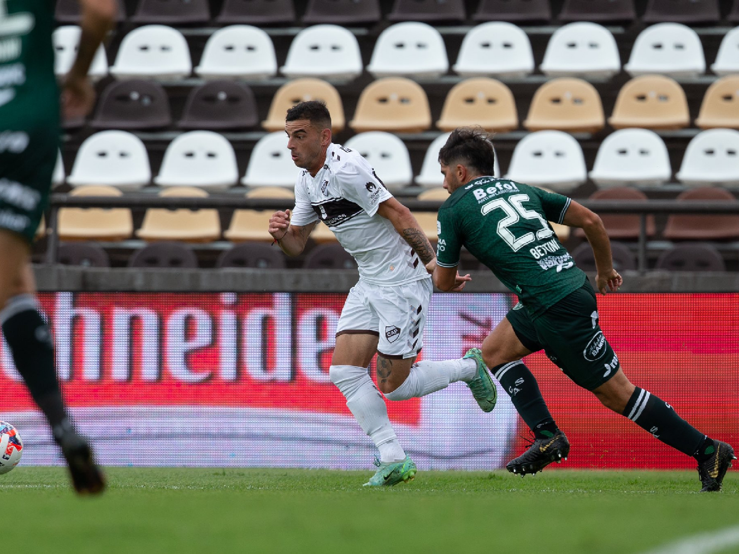 Platense sumó de a tres ante Sarmiento