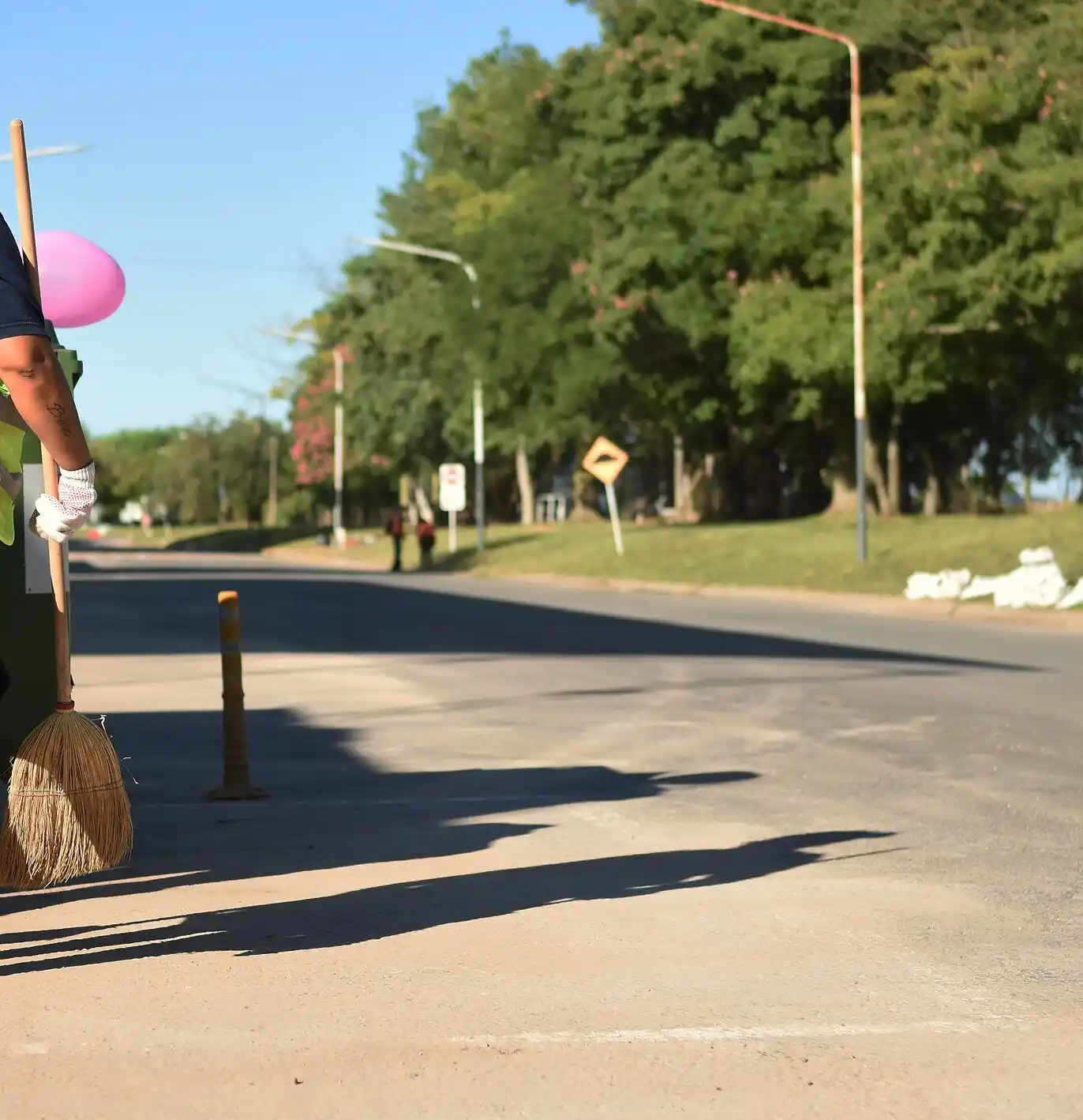Preocupa a vecinos presencia de vendedores ambulantes de herramientas