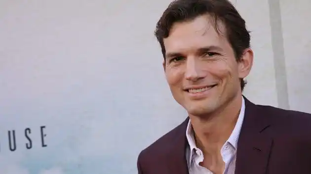 Qué es una vasculitis, la enfermedad que padeció Ashton Kutcher