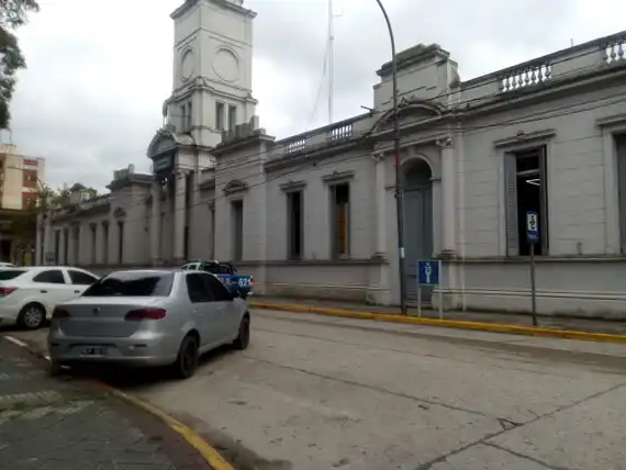 Varias intervenciones policiales en Gualeguay: aprehensiones en flagrancia, elementos secuestrados y motocicleta recuperada