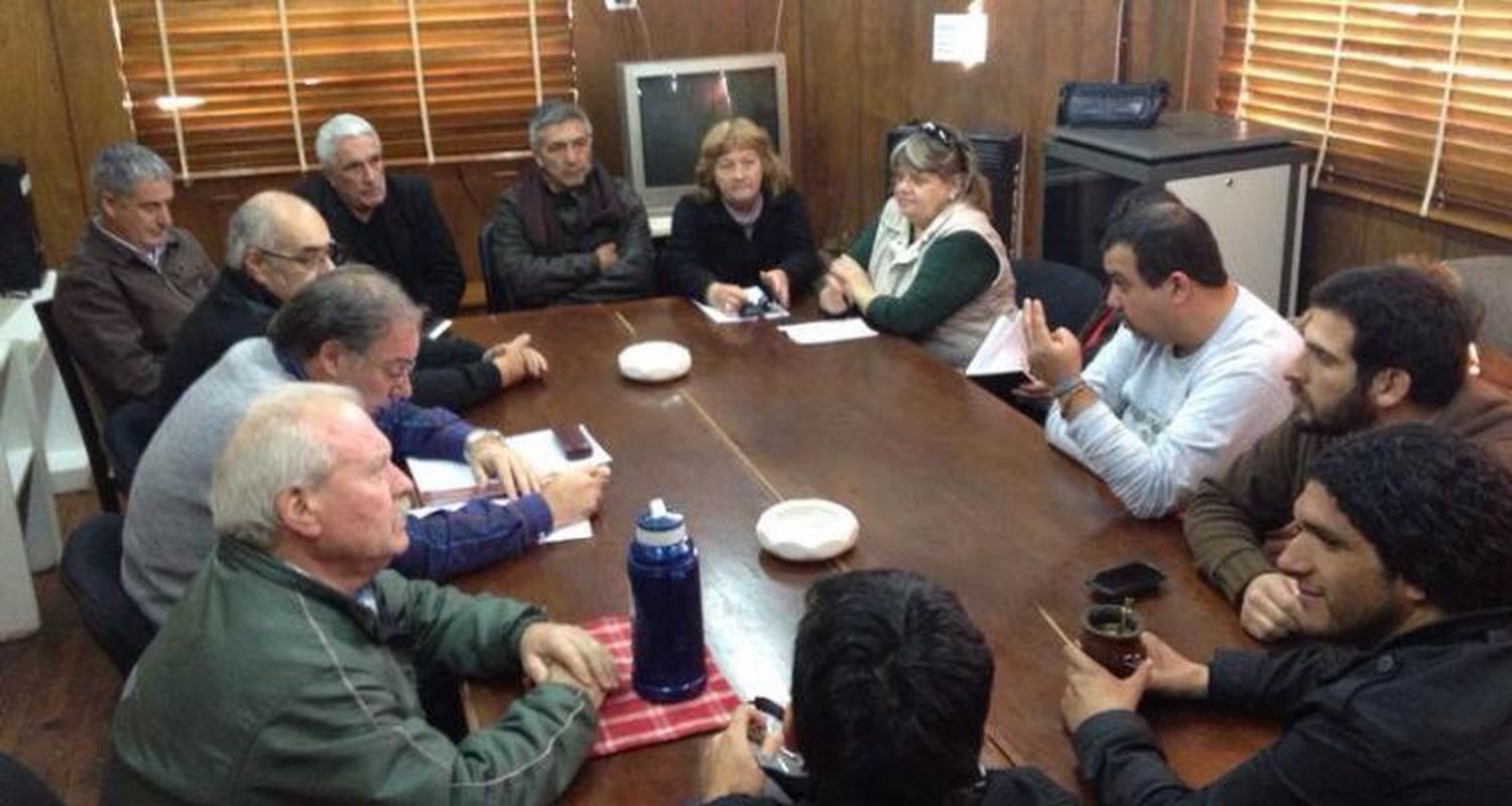Primera reunión del Comité de Crisis