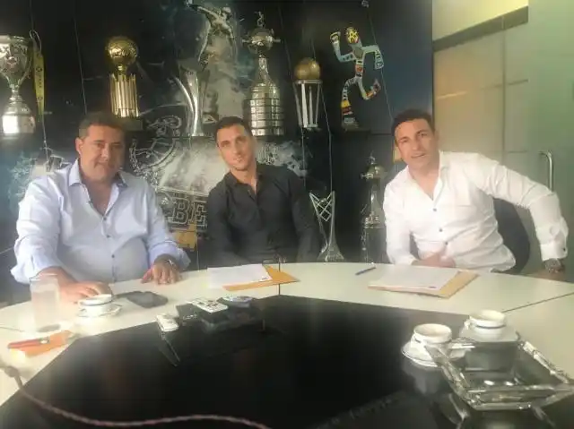 Burdisso será el manager deportivo de Boca y el Tigre Gareca para reemplazar a Guillermo