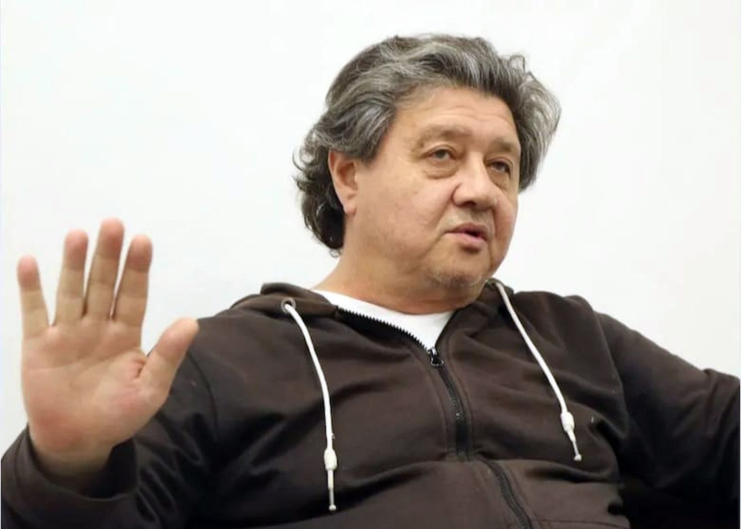 Carlos Kikuchi. Senador bonaerense de La Libertad Avanza.