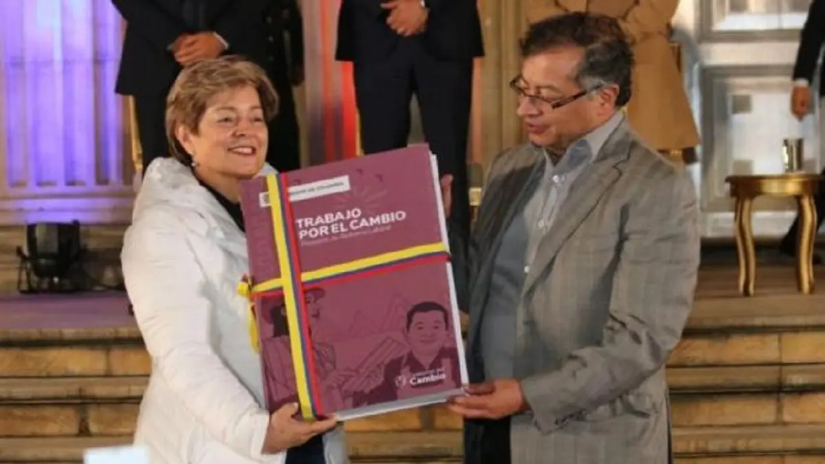 CONGRESO de COLOMBIA entierra REFORMA LABORAL de PETRO ¿Viene una consulta popular?