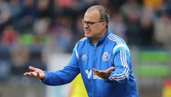 Bielsa se bajó de los candidatos: "Armando, siga buscando"