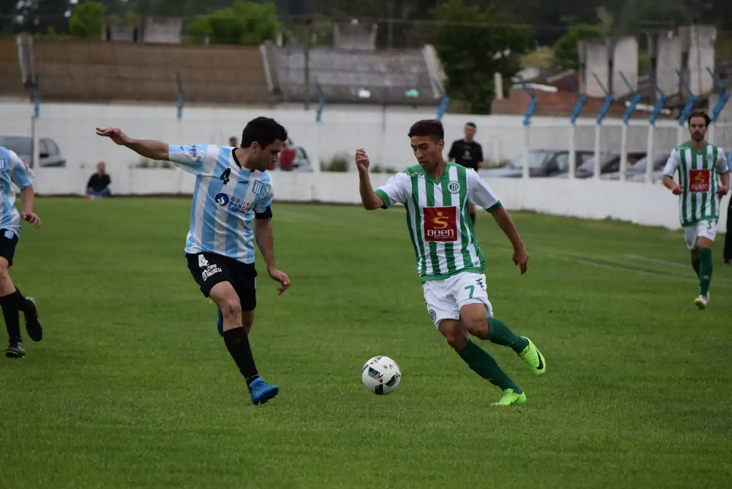 Otro triunfo para Kimberley que se sube a la cima