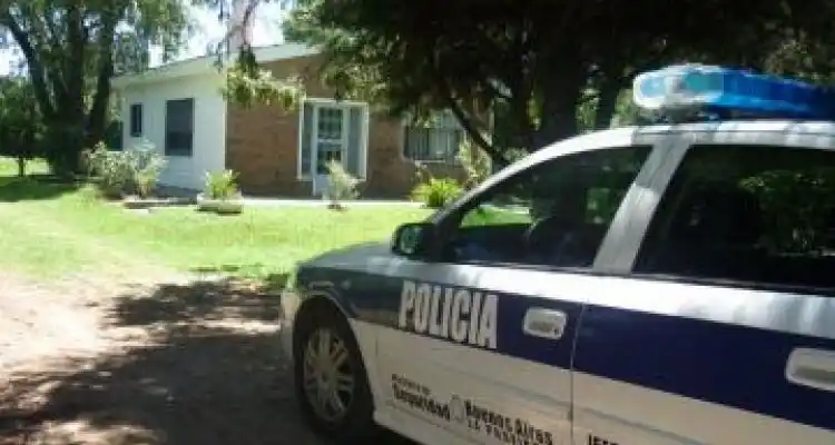 Robo a casa quinta en Villa Jardín