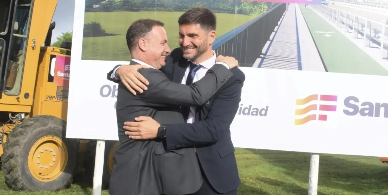 Enrico junto a Pullaro este jueves en la inauguración del nuevo puente. Crédito: Guillermo Di Salvatore